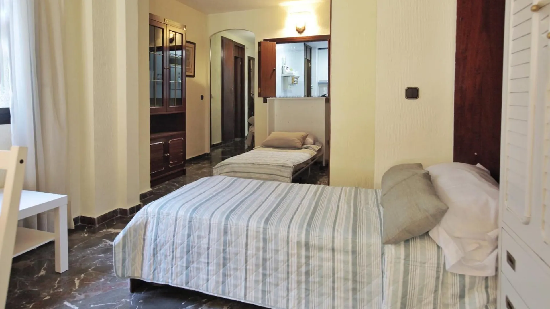 Wavefront Retreat By Gms Apartamentos Fuengirola Apartment